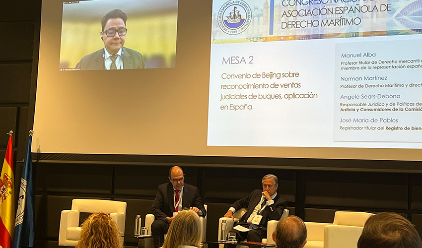 Bajo el lema 'Mareas de cambio', el foro de la AEDM abord� la competitividad del pabell�n espa�ol...