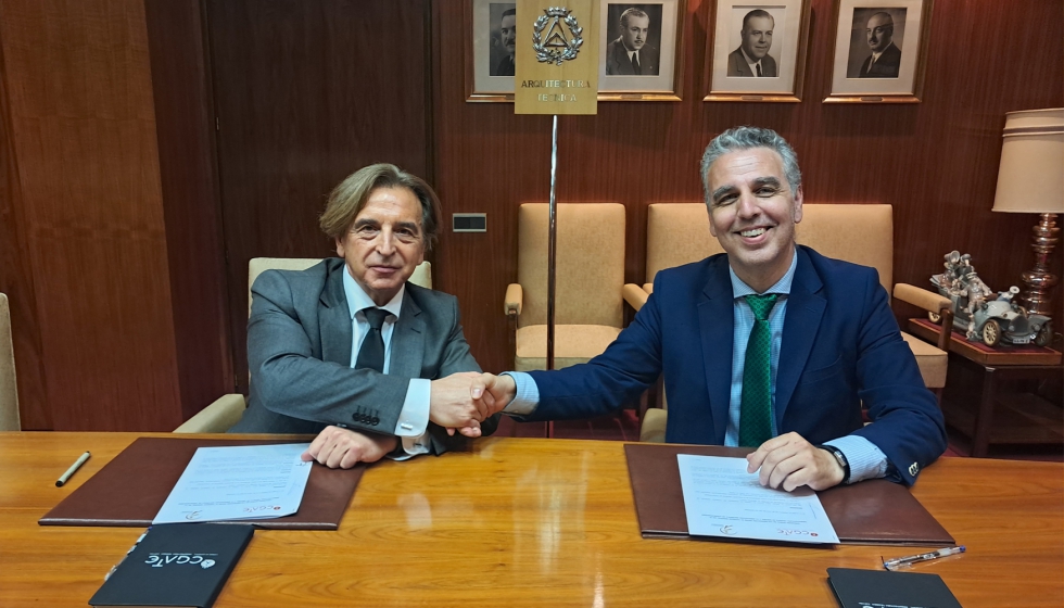Alfredo Sanz, presidente del CGATE junto a Miguel �ngel Ruiz...
