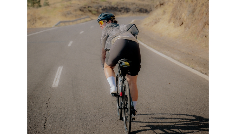 La nueva gama femenina de VAN RYSEL incorpora soluciones espec�ficas para mejorar la comodidad y el rendimiento de las ciclistas...