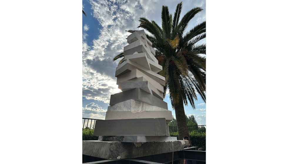 El monolito de piedra de Catedral para uno que invitaba a la exploraci�n individual