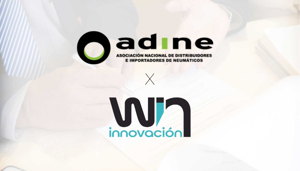 Representantes de ADINE y Win Innovaci�n tras la firma del acuerdo de colaboraci�n para impulsar la digitalizaci�n de las empresas asociadas...