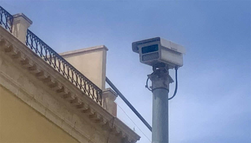 Los servicios t�cnicos municipales analizan las ubicaciones m�s adecuadas para instalar los equipos...