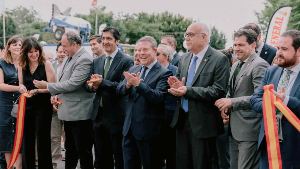 El presidente de Castilla-La Mancha, Emiliano Garc�a-Page, inaugur� esta edici�n acompa�ado de otras autoridades locales y regionales...