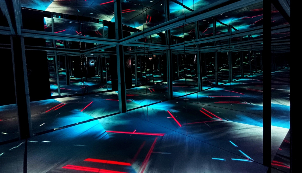 Una de las nuevas instalaciones dise�adas por Maxi Gilbert, fundador de El Museo de la Luz de Madrid