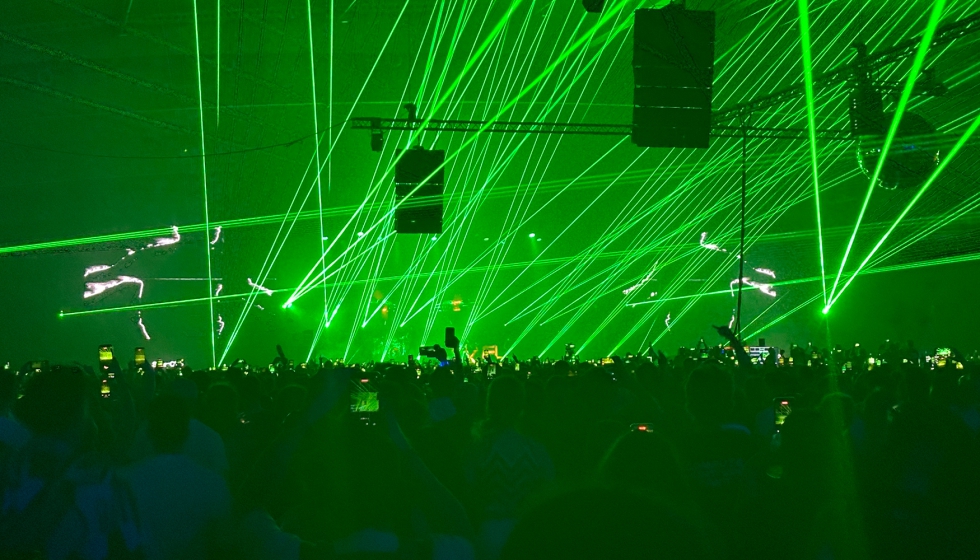 Los l�sers han sido uno de los recursos m�s empleados durante el festival como en la actuaci�n de The Prodigy