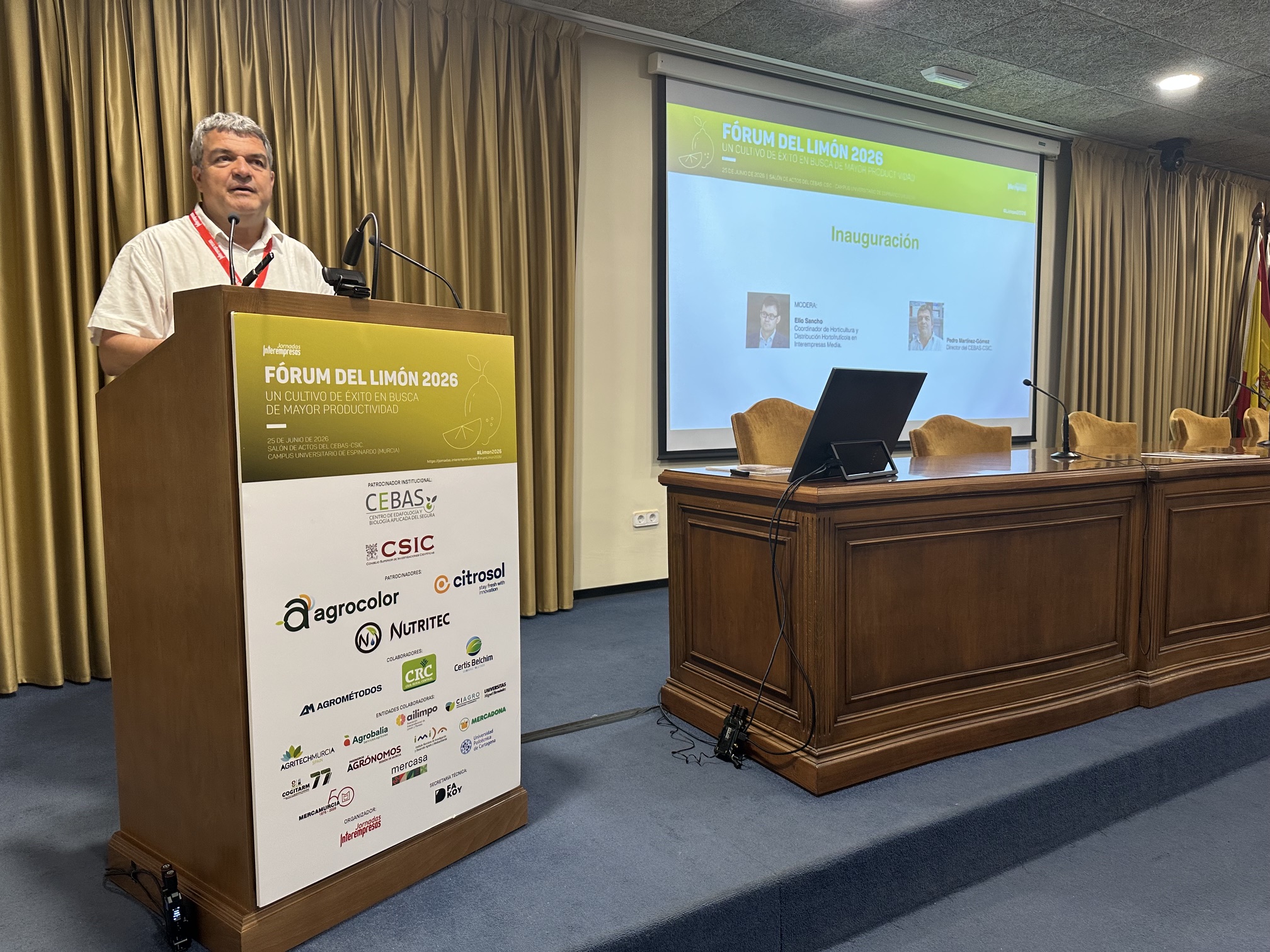 Pedro Mart�nez-G�mez, director del CEBAS-CSIC, durante el acto inaugural del F�rum del Lim�n 2026