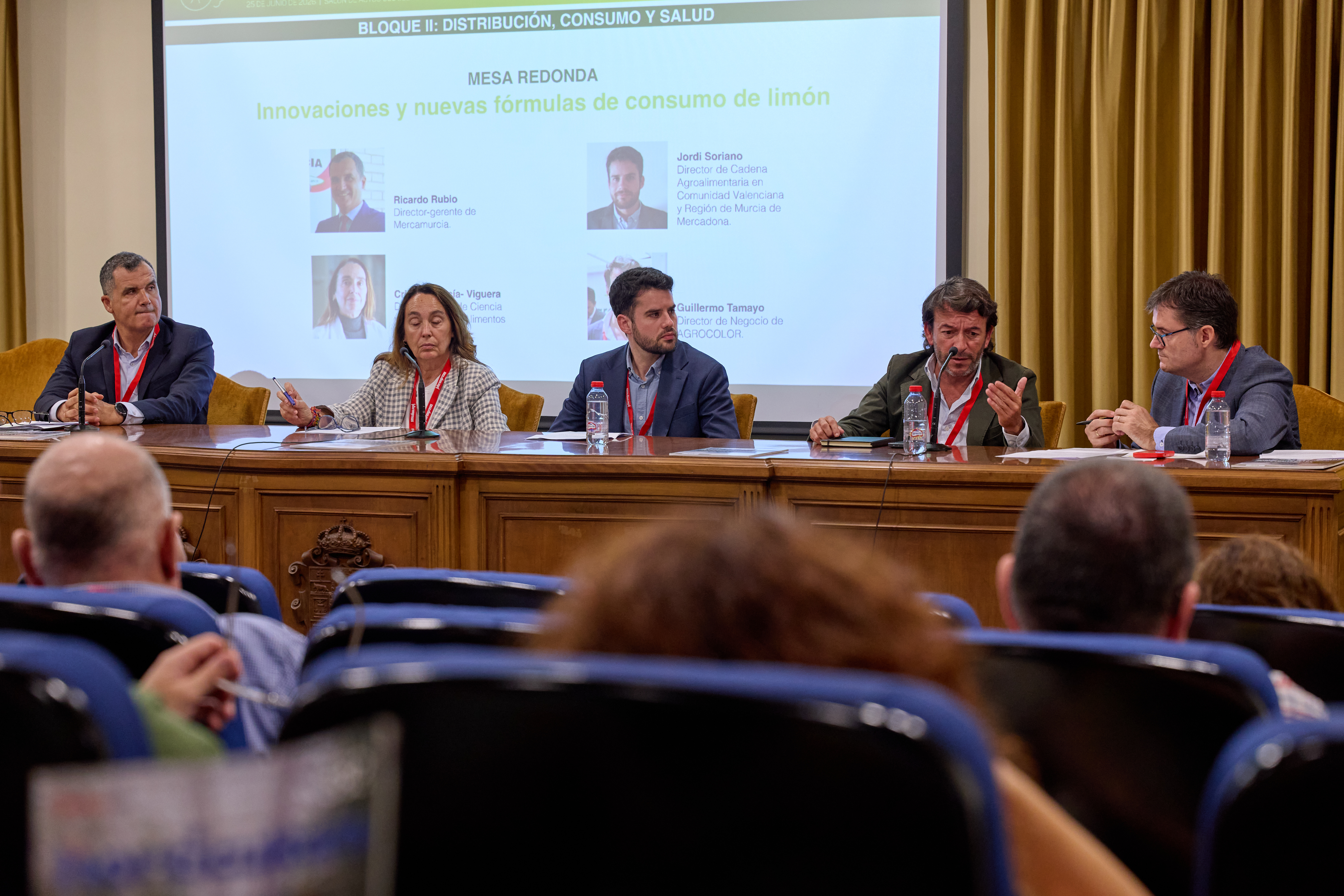 Los participantes de la segunda mesa redonda del F�rum del Lim�n 2026 fueron, de izquierda a derecha, Ricardo Rubio (Mercamurcia-Mercasa)...