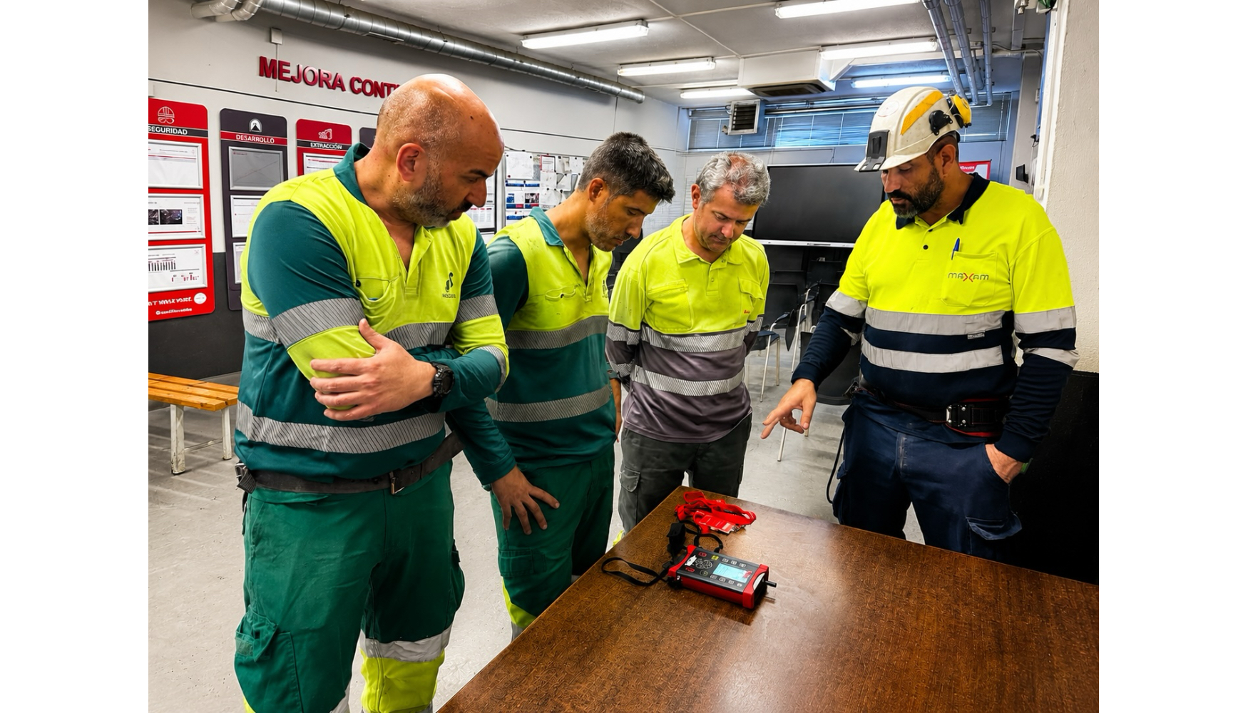 Primera voladura por control remoto en Mina Sotiel