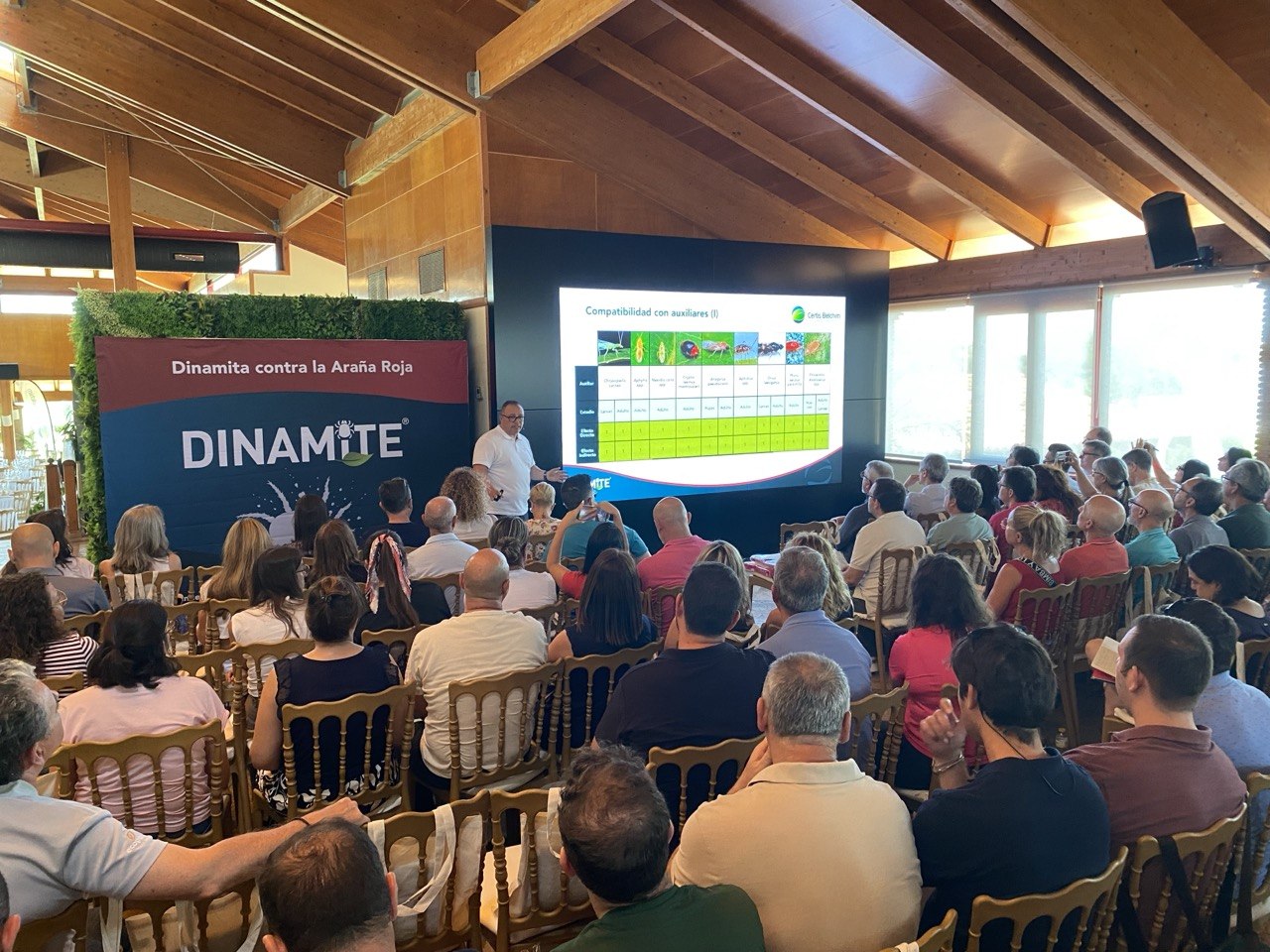 V�ctor L�pez, Crop Manager de Hort�colas de Certis Belchim, desgran� las caracter�sticas y ventajas de Dinamite