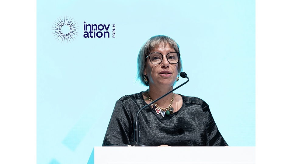 Cl�udia Crist�v�o, diretora-geral do PIEP, durante o Innovation Forum