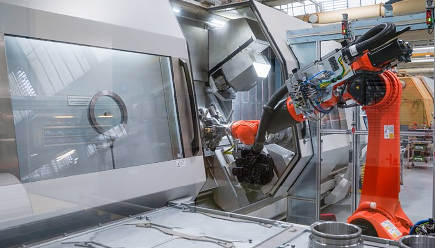 La M50 Millturn con c�lula de automatizaci�n es la �ltima incorporaci�n a Schaeffler Aerospace