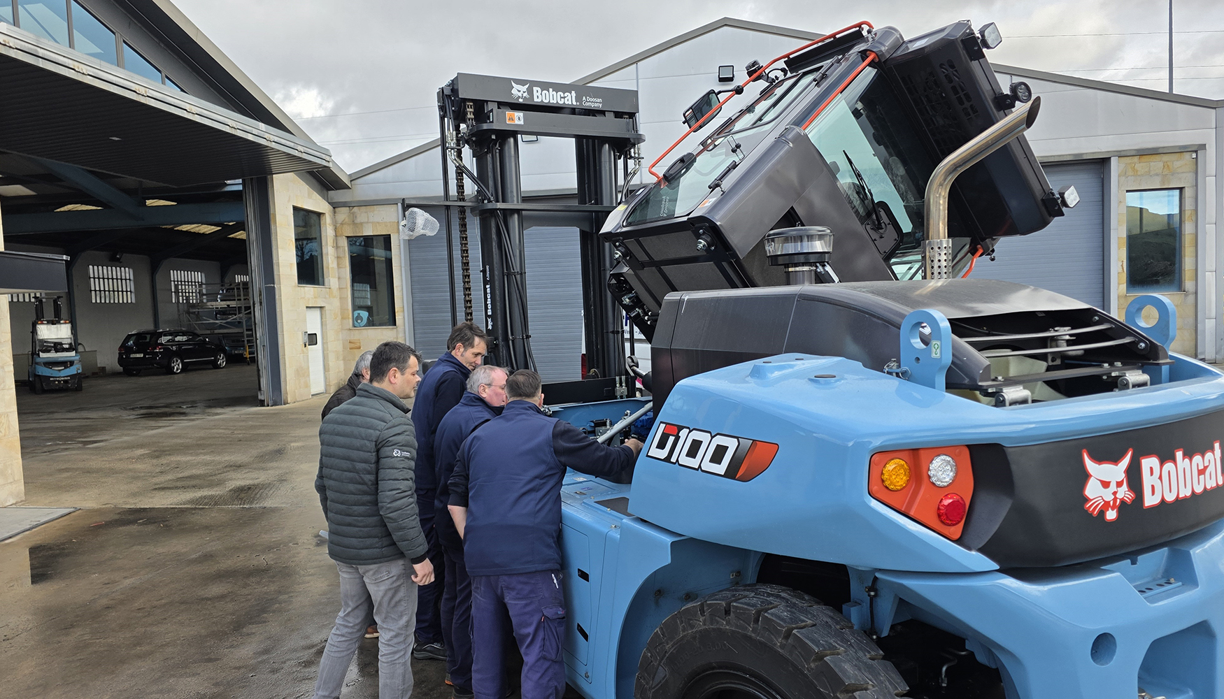 Sesi�n de formaci�n t�cnica durante la entrega