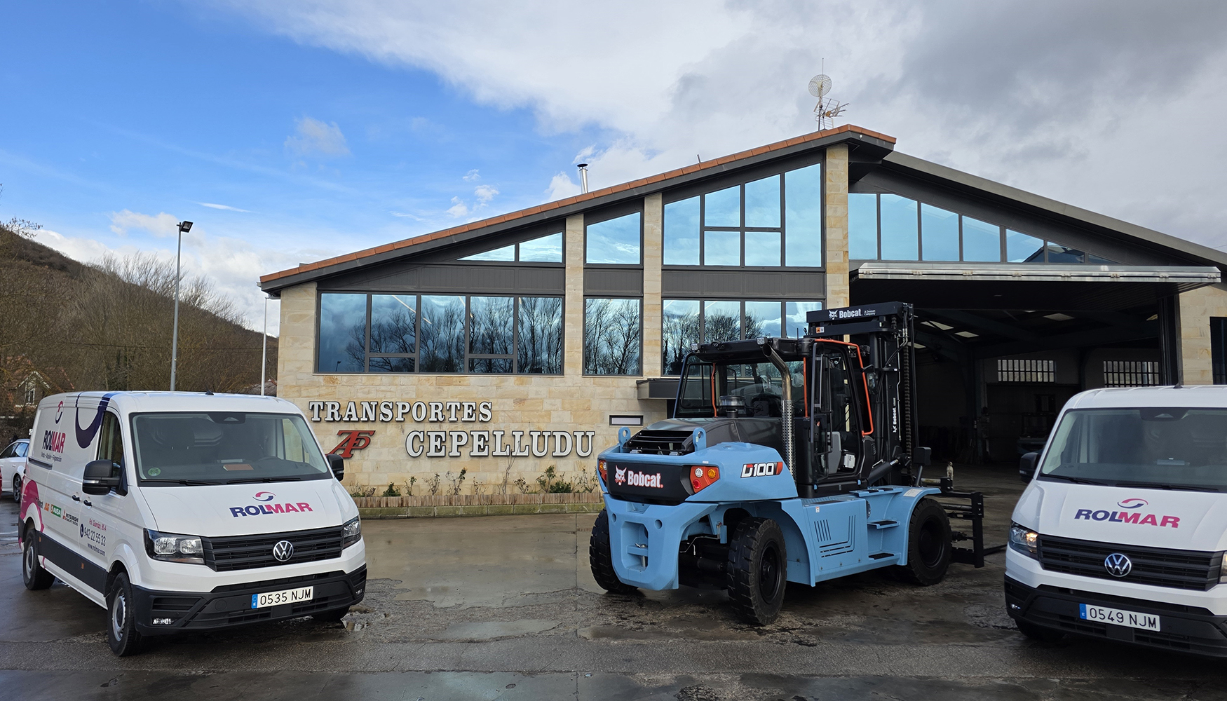 Vista general del equipo en instalaciones de Transportes Ceplludo, en Cantabria, con el Servicio T�cnico de Rolmar