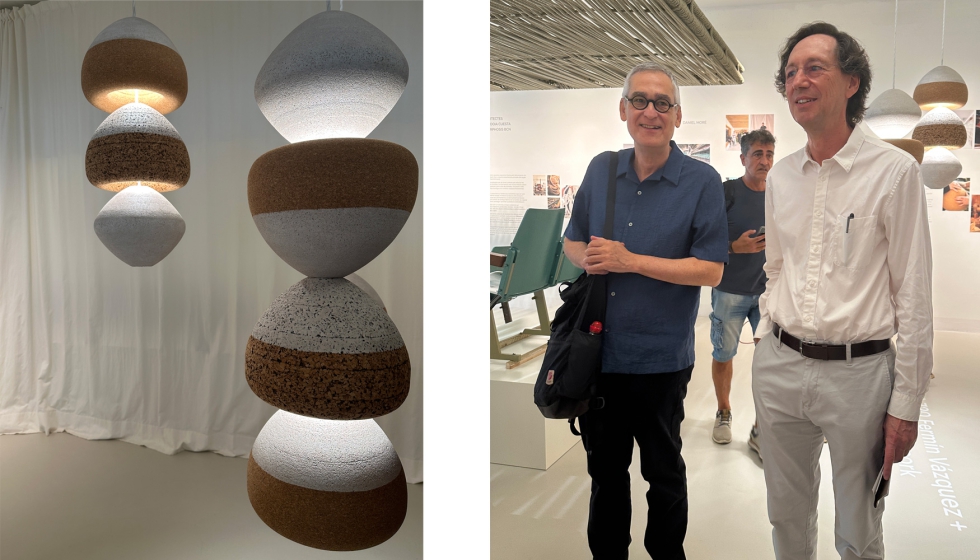 A la izquierda, la luminaria dise�ada por b710; y a la derecha, Pablo Garrido y Ferm�n V�zquez en la inauguraci�n de la exposici�n...