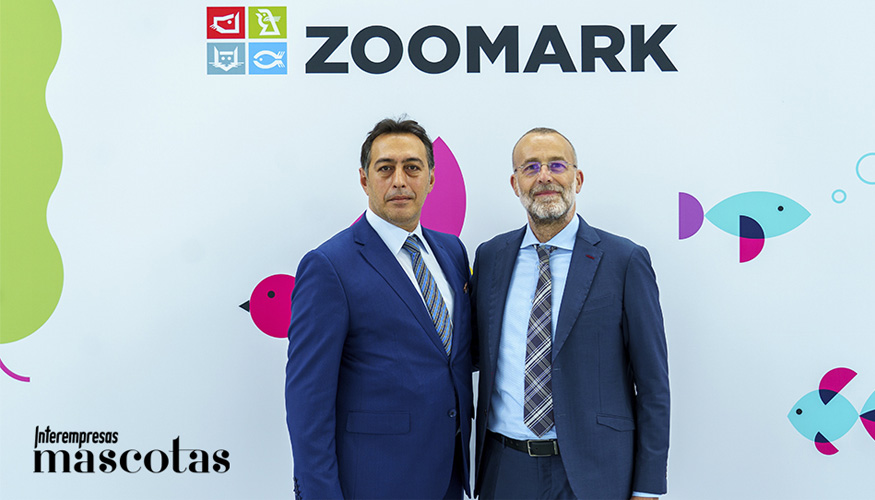 Gianpiero Calzolari, presidente de BolognaFiere, y Sel�uk �etin, director ejecutivo de Ulusal Fuarcilik y director general de Petzoo Eurasia...