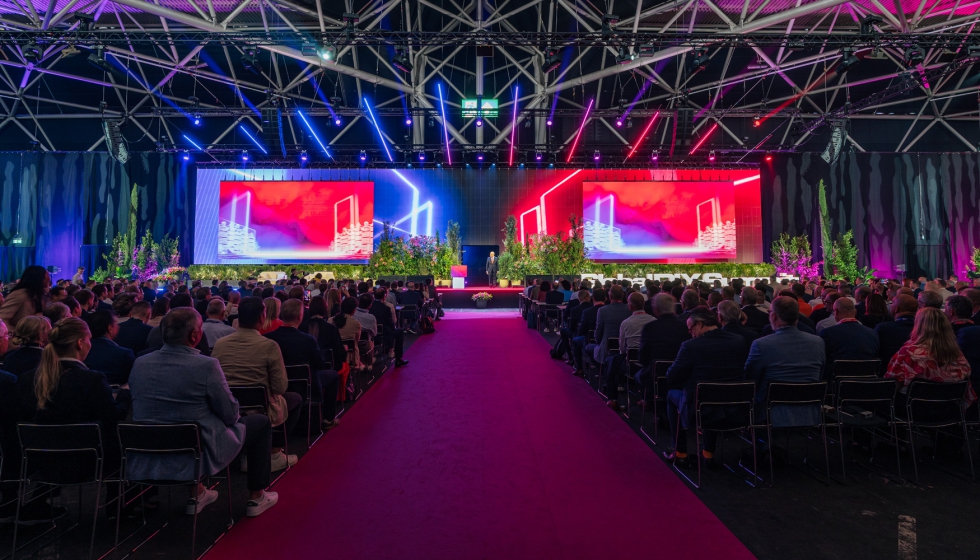 �msterdam acogi� el 12 DIY Global Summit