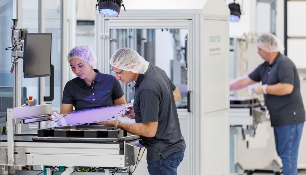 Todo o processo de fabrico das placas bipolares met�licas � feito nas pr�prias f�bricas da Schaeffler...