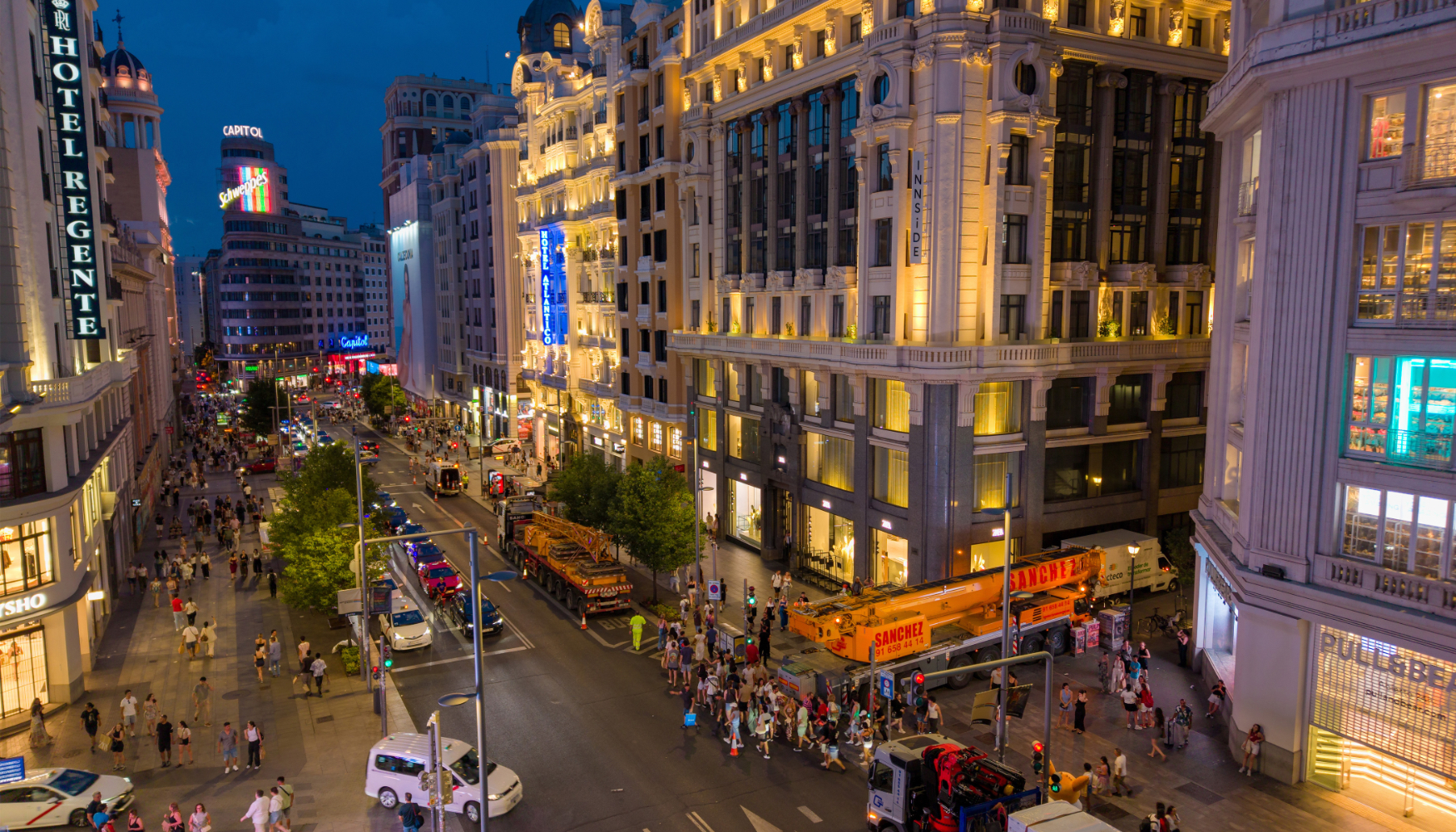 La ejecuci�n de los trabajos en el centro de Madrid y en una de sus v�as m�s importantes...