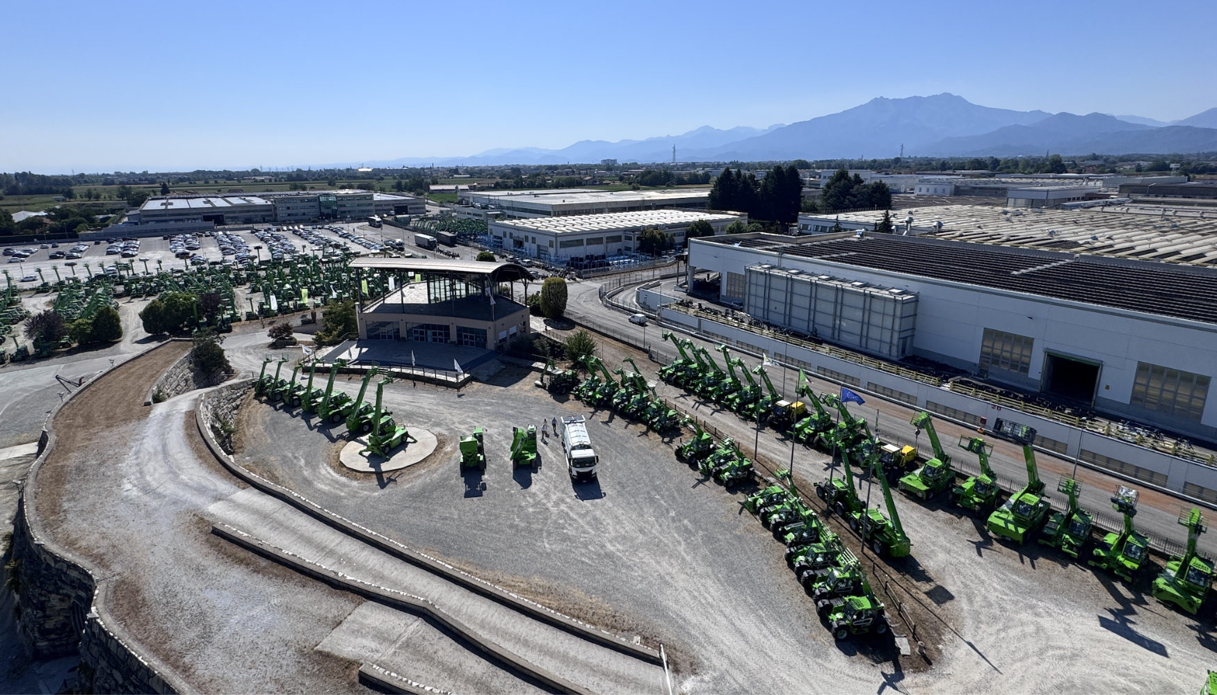 Im�genes cenitales de la f�brica de Merlo en Cuneo (Italia)