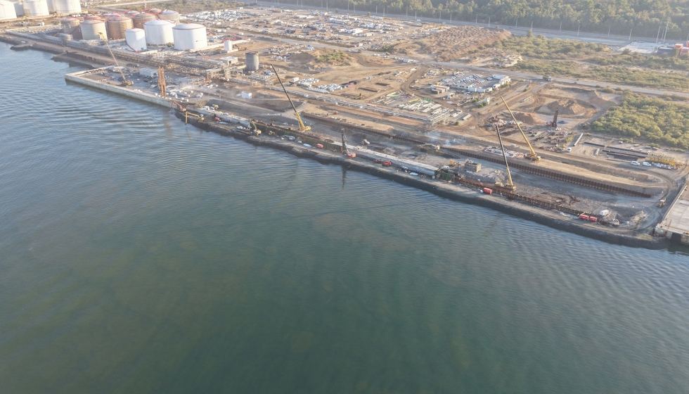 Muelle Sur en el Puerto de Huelva