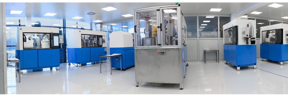 En starlim, la MicroPower es el equipamiento est�ndar para el micro moldeo de silicona. Cr�ditos: Starlim Spritzguss GmbH...