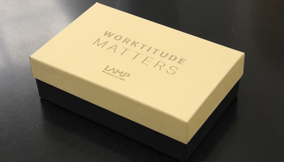 Worktitude Matters es una herramienta concebida para facilitar el di�logo entre iluminaci�n, arquitectura y materialidad que permite ver, tocar...