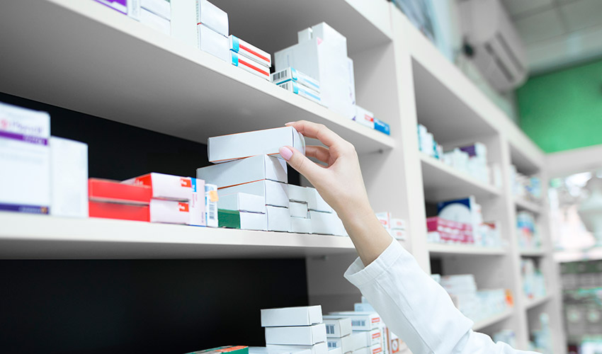 El Real Decreto 903/2025 establece un modelo de acceso hospitalario en el que la prescripci�n queda reservada a especialistas y la dispensaci�n se...
