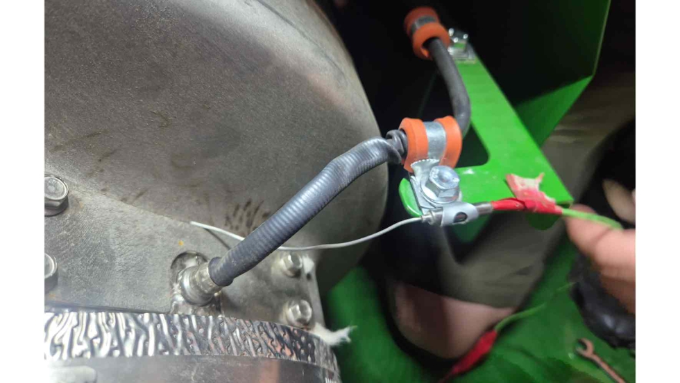 Imagen 3: Sonda de temperatura en la salida del sistema de recirculaci�n de gases