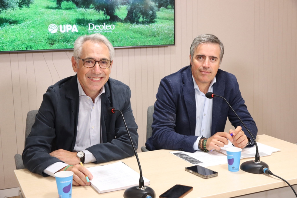 Jos� Antonio Bonache, director de Comunicaci�n y Asuntos P�blicos de Deoleo y Cristobal Cano...