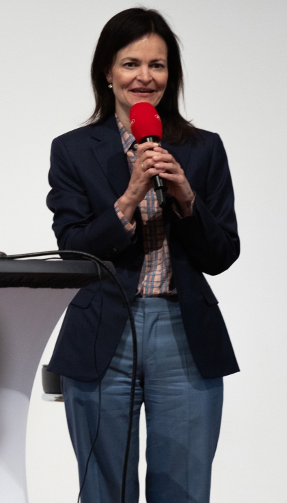 Elisabeth Engelbrechtsm�ller-Strau�, CEO de Fronius International...