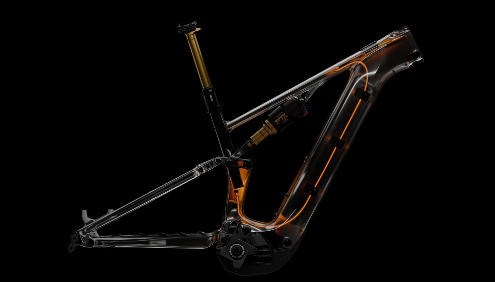 La nueva FOX Transfer Neo E-Optimized elimina la bater�a propia al alimentarse directamente del sistema el�ctrico de la e-bike...