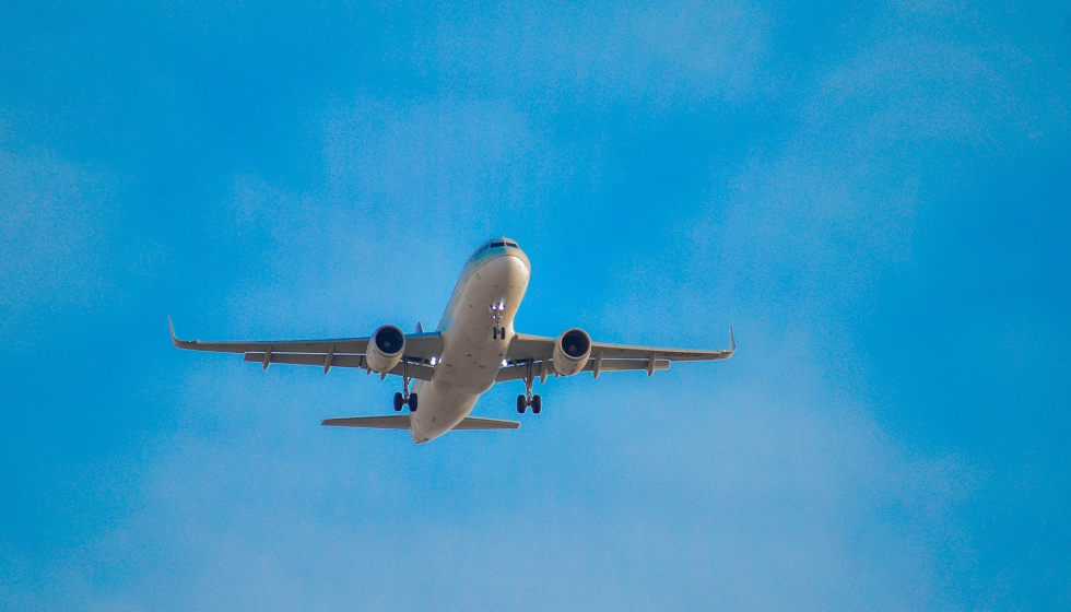En el transporte a�reo, el real decreto reconoce los objetivos establecidos por el Reglamento ReFuelEU Aviation...