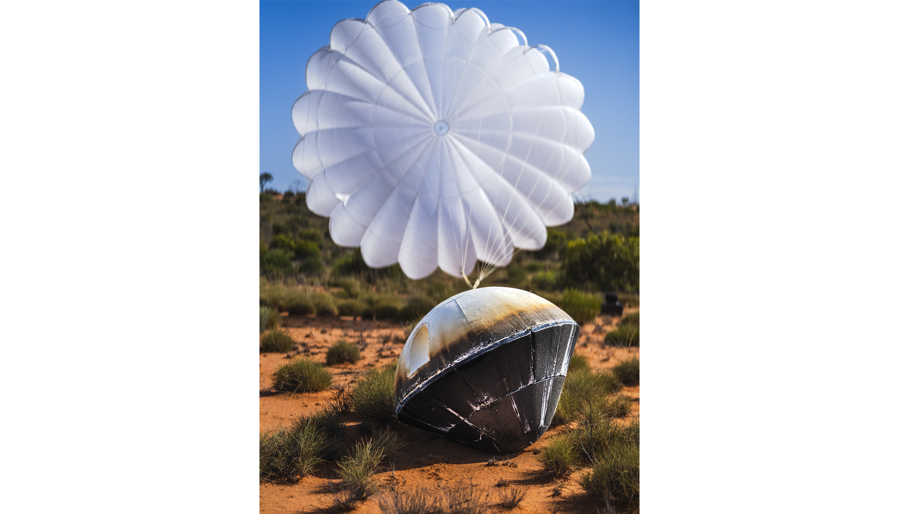 Retorno de una c�psula Varda tras una misi�n orbital...