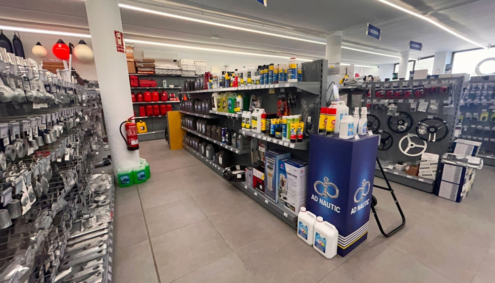 AD Nautic cuenta con cerca de 30 tiendas en Espa�a, con una oferta integral de productos para la n�utica recreativa