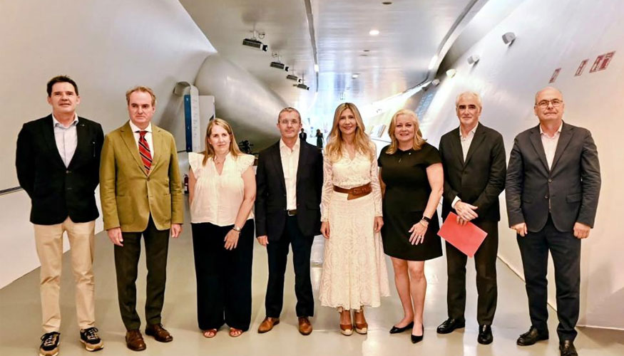 La vicepresidenta asisti� el pasado 23 de julio al acto de conmemoraci�n del 80 aniversario de Linamar Zaragoza. Foto: Ram�n Comet...