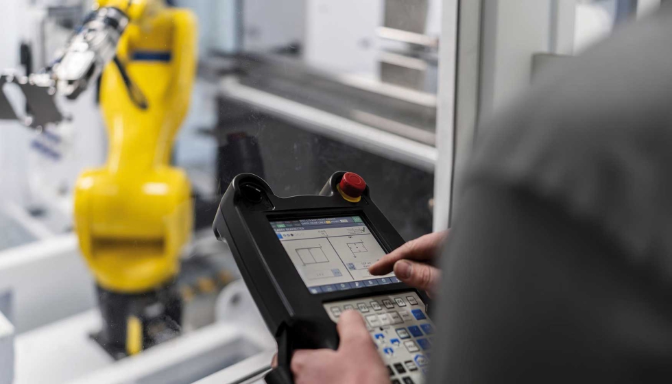 Con un control intuitivo, los procesos automatizados se pueden supervisar y adaptar de forma flexible...