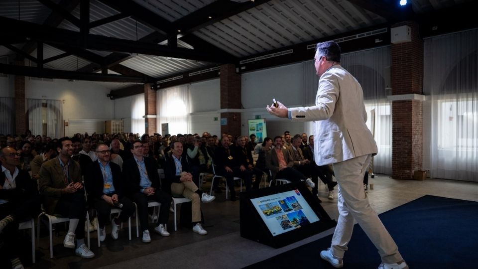 Este reconhecimento valida a transforma��o organizacional iniciada pela empresa para responder com maior agilidade �s necessidades das suas equipas...