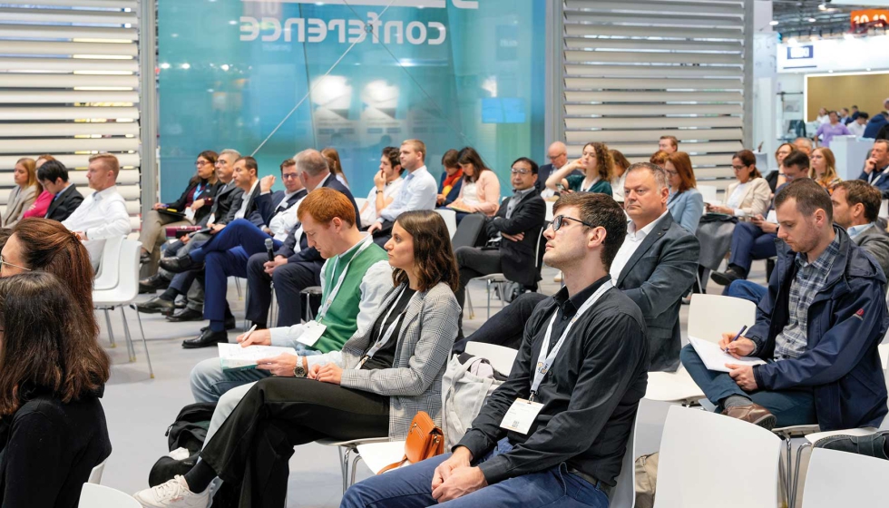 La Glasstec Conference contar� con un importante elenco de expertos internacionales en el vidrio. Foto: Messe D�sseldorf / ctillmann...