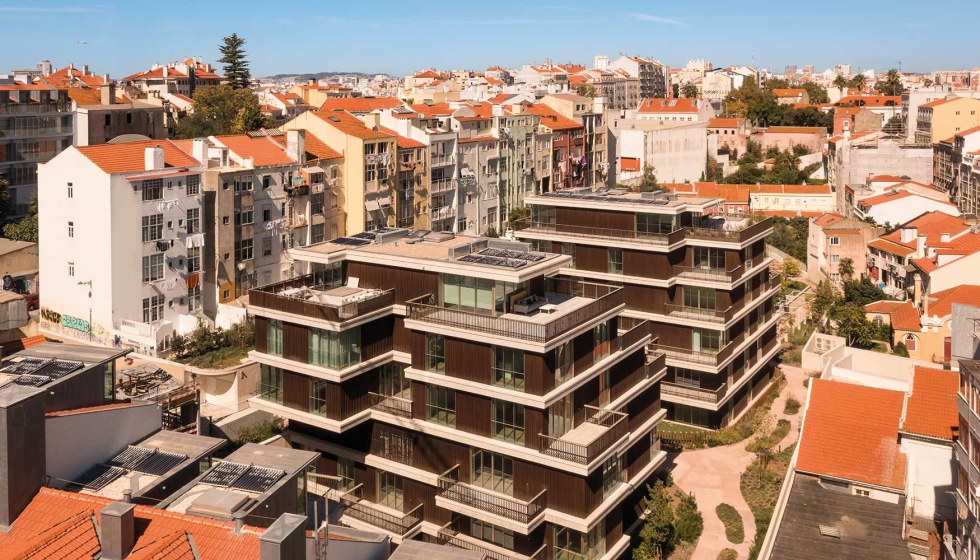 Situado numa das colinas mais altas de Lisboa...