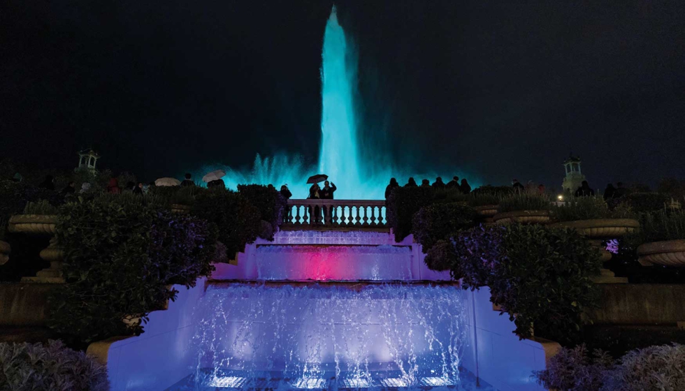 M�s de una cincuentena de fuentes ornamentales de la ciudad se incorporar�n a la iluminaci�n navide�a...