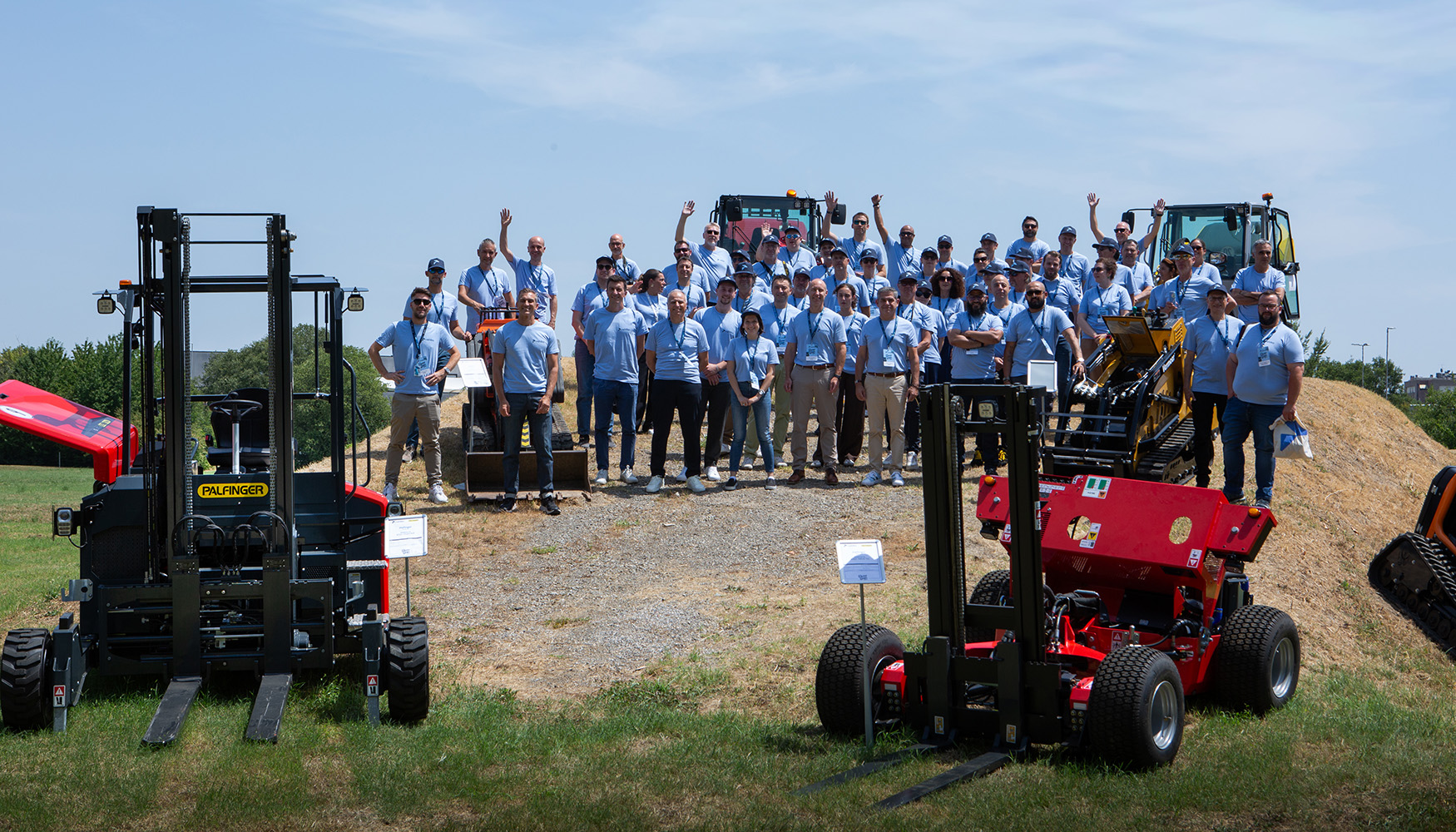 Foto de grupo de los Rehlko Demo Days 2026