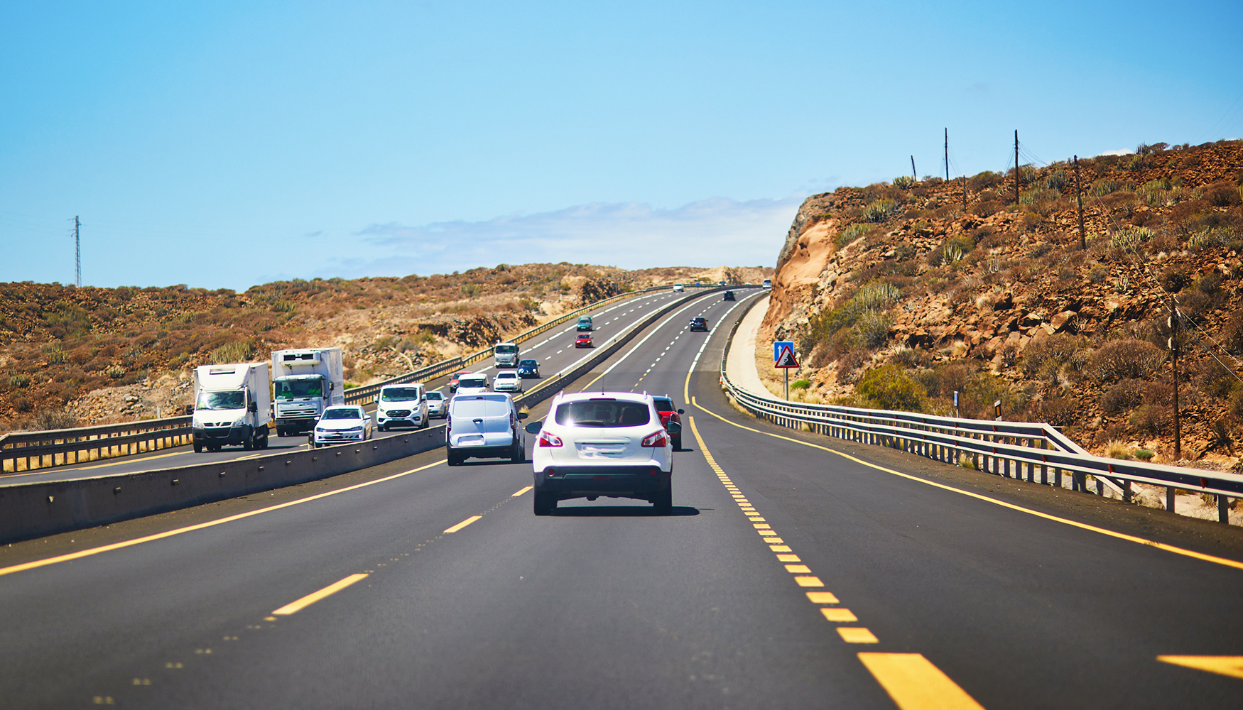 Millones de desplazamientos en verano reabren el debate sobre la seguridad en las carreteras