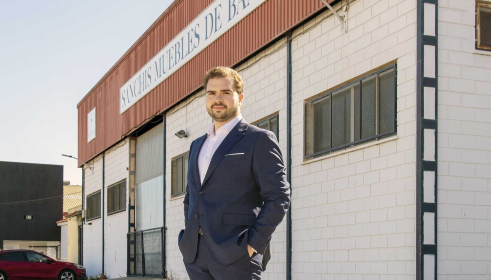 Salvador Palau Sanchis director general de Sanchis Muebles de Ba�o