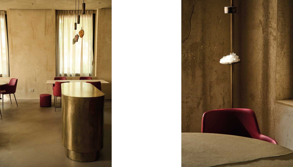Longitudinal es una luminaria LED lineal de alta reproducci�n crom�tica y un di�metro ultrafino de 20 mm...