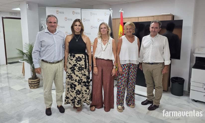 El Consejo General muestra en Ceuta su apoyo a los farmacéuticos de Ceuta ante la crisis humanitaria