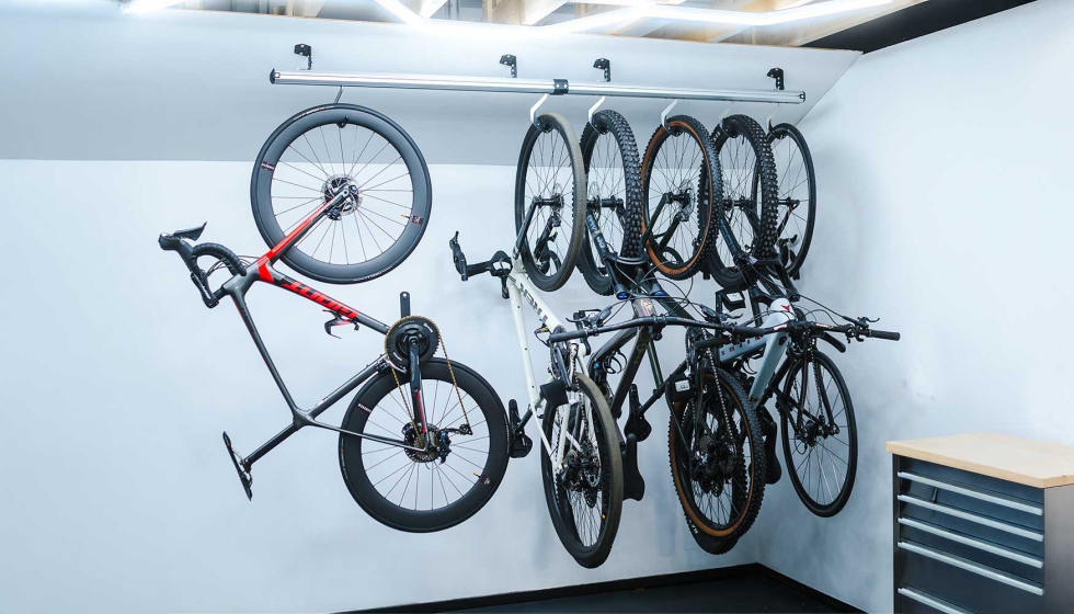 STASHED desarrolla sistemas modulares para optimizar el almacenamiento de bicicletas y equipamiento