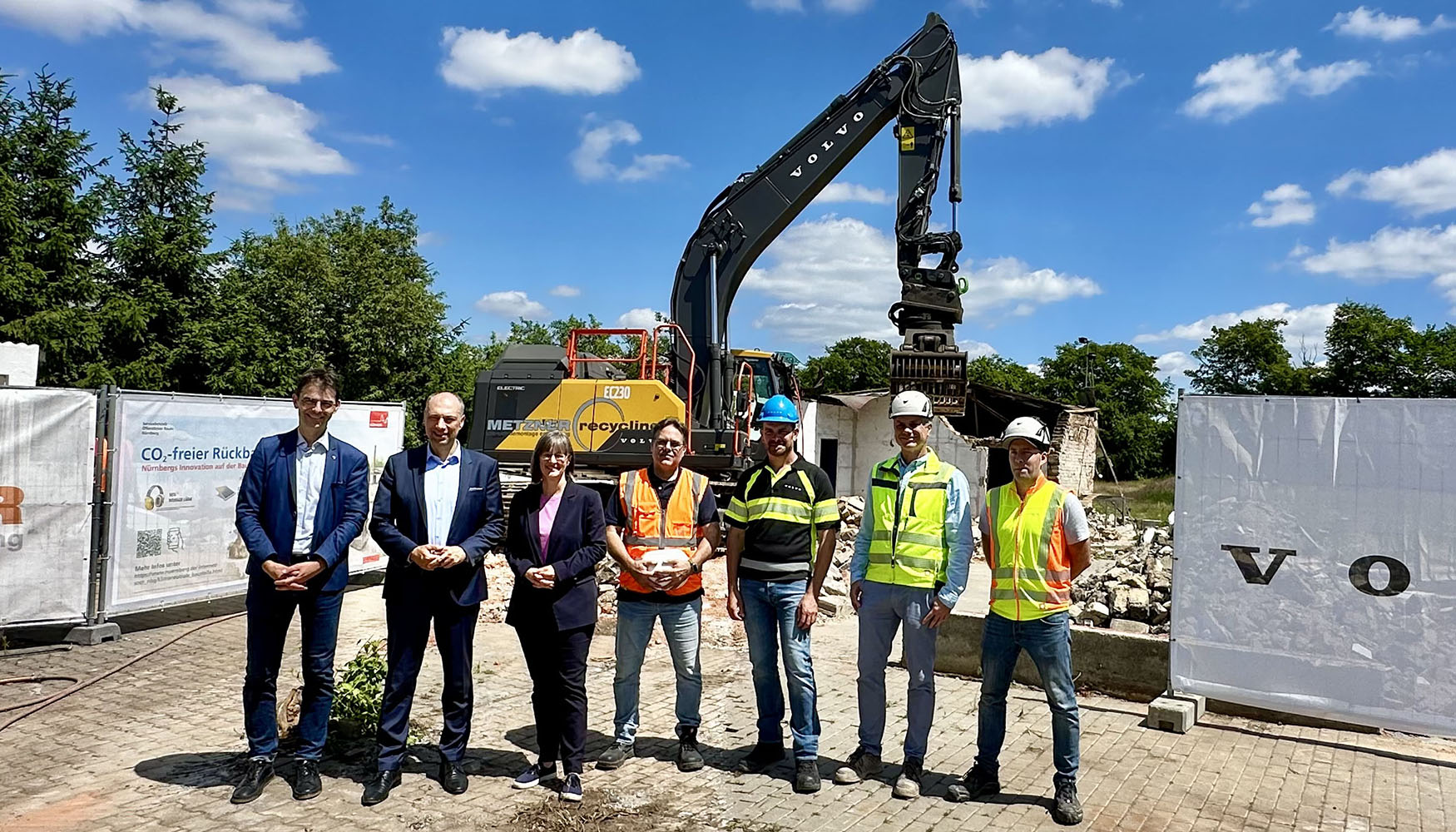 Responsables de las obras y autoridades municipales