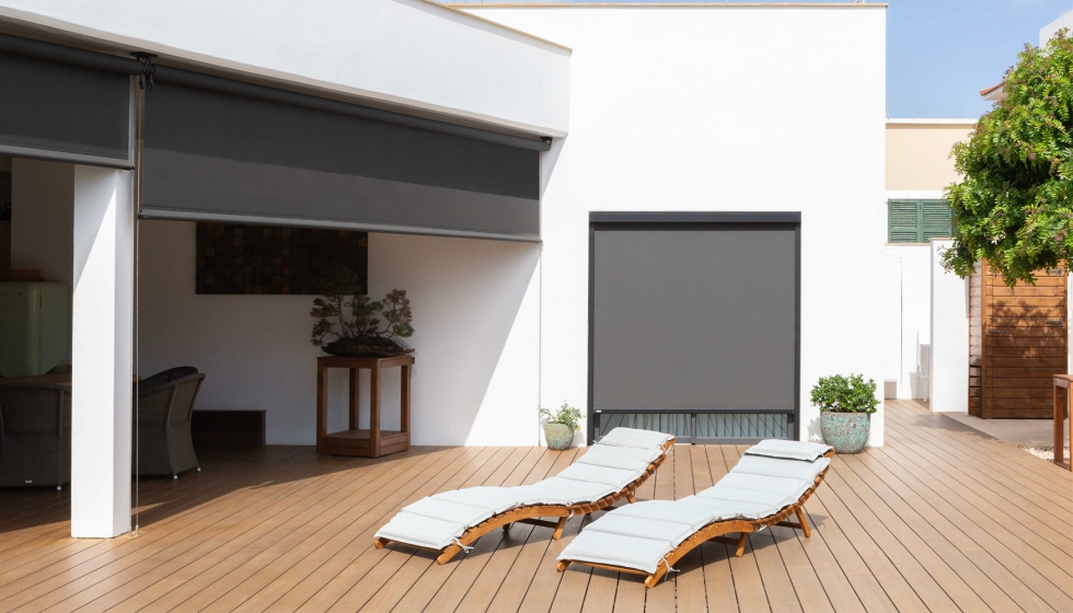 Z-Box, cortina exterior de Bandalux dise�ada para proteger frente al sol, el viento y las altas temperaturas