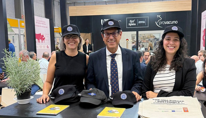 Stand de Provacuno en Salamaq