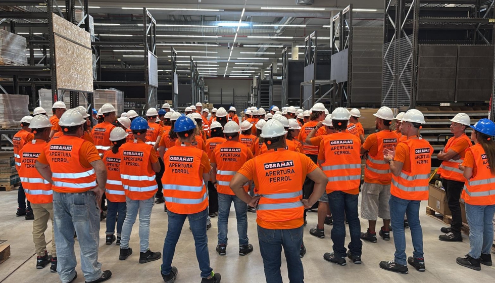 A tan solo 3 meses de la apertura del almac�n, Obramat dio la bienvenida a los m�s de 80 colaboradores de su nuevo almac�n de Nar�n...